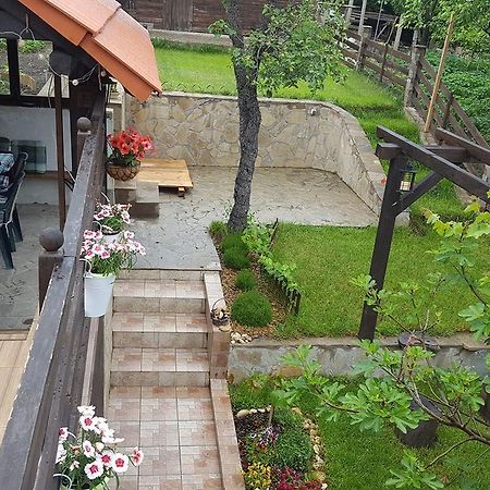 The Wild Fig Hotell Shumen Exteriör bild